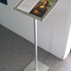 EXPOLINC Info Stand Angled